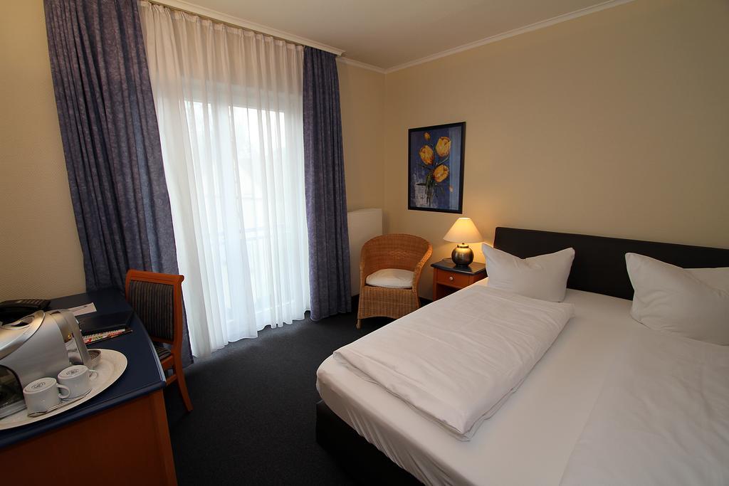 Hotel Lindemann Bad Nauheim Exterior photo